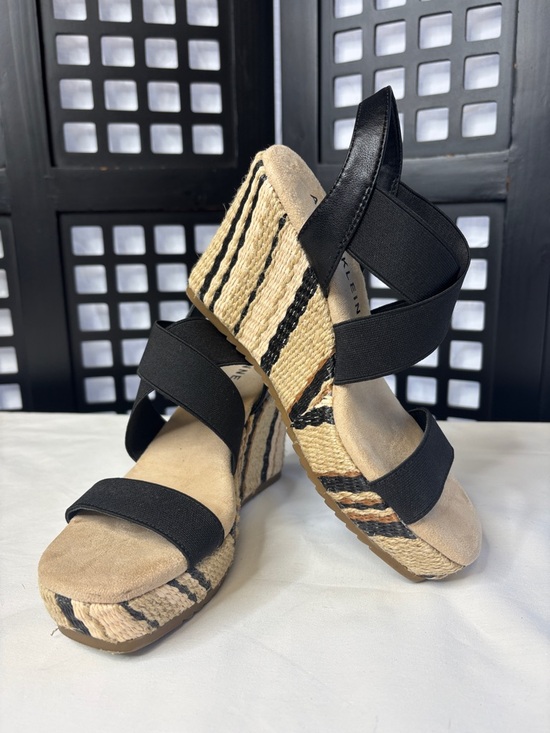 Anne Klein Shoes - 🖤 Anne Klein Espadrille Wedge Sandals Womens 6 Black Elastic Strap 🖤
